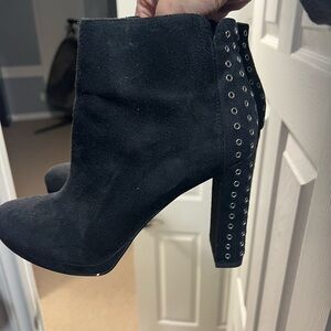 Guess booties size 8